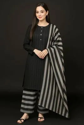 3 Pcs Women's Unstitched Printed Sui